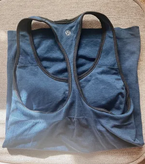 Lululemon tank top thumbnail 2