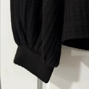 Black Women's Top Size XL thumbnail 4