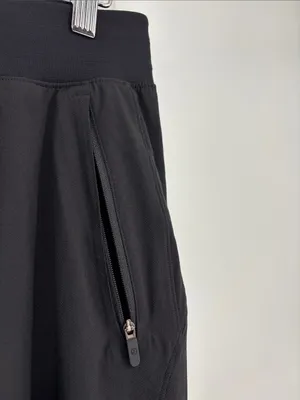 Lululemon License to Train High-Rise Active Pant Women's Size 8 in Black in EUC! thumbnail 4