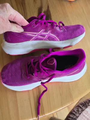 ASICS Women's Fuchsia/Pink Cushioned Running Shoes Size 5.5 thumbnail 1