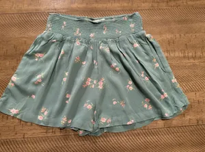 American Eagle Boho‎ Floral Smocked High-Waisted Shorts with Pockets - XS thumbnail 1