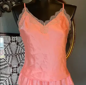 Victoria's Secret coral sleep outfit thumbnail 2