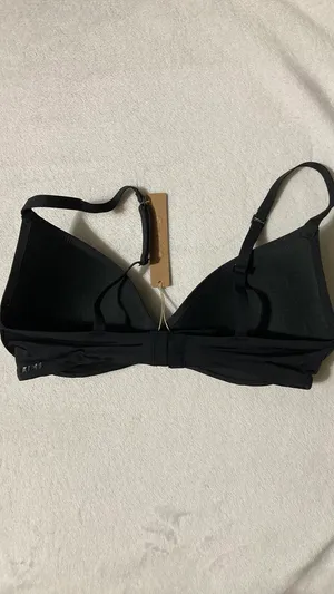 SKIMS Wireless Push-Up Bra 32C thumbnail 3