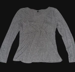 Women's Grey Long Sleeve Twist Front Knit Top thumbnail 1