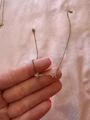 Francesca's Gold Arrow Necklace thumbnail 1