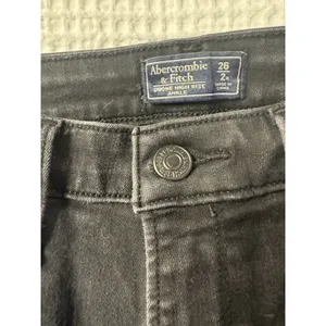 Abercrombie Fitch Jeans Womens 26 Simone High Rise Ankle Black Denim Distressed thumbnail 3