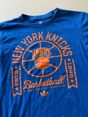 Adidas New York Knicks graphic Tee thumbnail 3