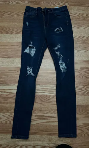 Shein Ripped Skinny Jeans thumbnail 1