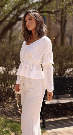 Vestique Top White thumbnail 2
