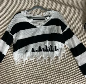 SHEIN black and white striped cropped sweater in a S #cropped #stripes thumbnail 1