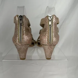 Donald J Pliner Womens Cross‎ Strap Sandals Heels Size 8 Beige Nude Leather Open thumbnail 3