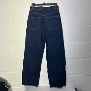 Zara Womens High Rise Wide Leg Dark Wash Denim Jeans Raw Hem Indigo Size 4 thumbnail 2