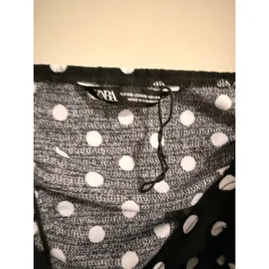 Zara Polka Dot Mini Dress Womens XS Black White Ruched Puff Sleeve‎ Bodycon thumbnail 3