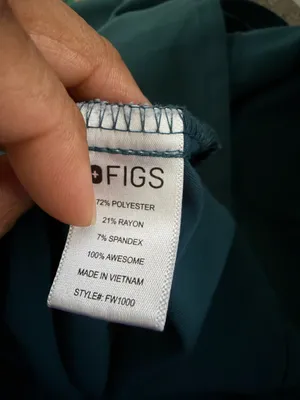 Figs sz L Scrub Top thumbnail 4