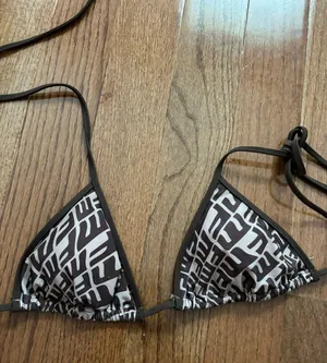 White fox Beach Club Chocolate Monogram Print bikini top thumbnail 2