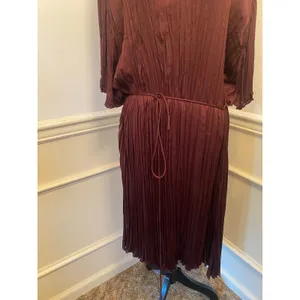 Vince Crushed Satin Flutter Sleeve Dress in Burgundy Crinkle Plisse V Neck Shift thumbnail 3