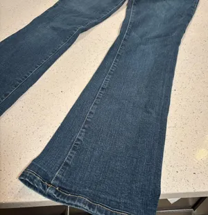 Hudson Flare Jeans thumbnail 2