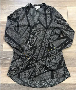 White House Black Market Blouse 10 Black White Abstract Career Chic Top thumbnail 1