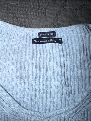 Abercrombie & Fitch Light Blue Ribbed Scoop-Neck Sweater Women’s Size-M thumbnail 2