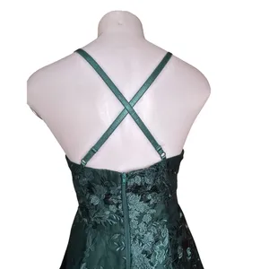 BCX Dress Size 5 Emerald Green Floral Embroidered Fit & Flare Party Dress thumbnail 3