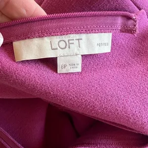 Loft Magenta pink dress‎ boat neck with V in the back Size 8P thumbnail 4