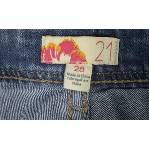 Y2K‎ Women's Low Rise Shortie Denim Mini Booty Shorts Size 28/6 Summer Vacation thumbnail 4