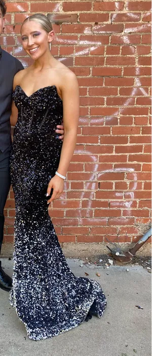 Jasz Couture Black & Silver Sequin Prom Dress thumbnail 4