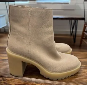 Dolce Vita BOOTIES Dune Suede SIZE 8 Platform Heel 3.5" Zipper on Side thumbnail 1
