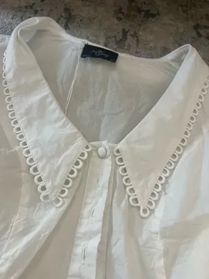 Vintage White Blouse thumbnail 2