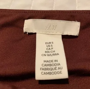H&M Women’s Bodysuit Size Small Burgundy Color EUC Long Sleeve thumbnail 2