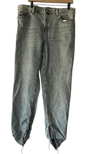 Banana Republic Slouch Jeans Women's Size 32/14 Light Wash‎ Distressed Hem Denim thumbnail 1