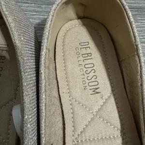 De Blossom Collection Gold Glitter Ballet Flats‎ Shoes Size 8 Women Party thumbnail 3