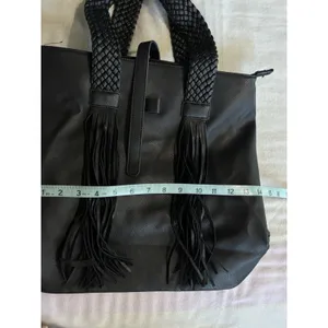 Lionel Handbag Fringe Braided Handles Zip Close Logo Large Compartment‎ thumbnail 7