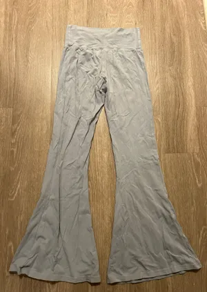 Brandy Melville Yoga Pants thumbnail 2