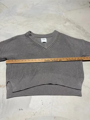 Abercrombie & fitch Cropped V-Neck knit Sweater grey taupe large thumbnail 5