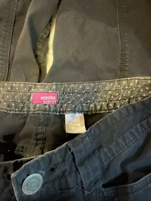 Vintage Y2K Personal Identity Black Cargo Capri Pants | Size 7 (Waist 30 x Inseam 21) Ruched Hem Utility Cropped Pants thumbnail 3