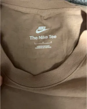 Nike  thumbnail 3