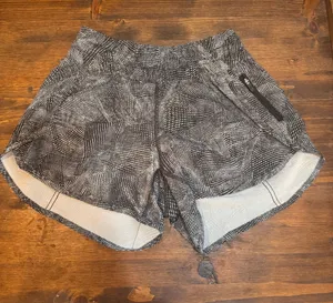 Lululemon Tracker Shorts 4" V thumbnail 1