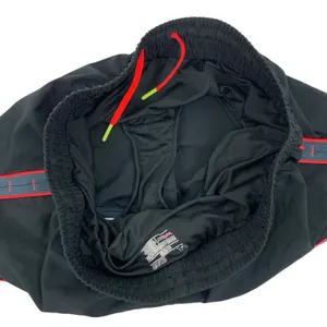 Under Armour Shorts Small Black Running Activewear Gym Sport thumbnail 3