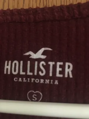 Hollister Vneck Tshirt thumbnail 4