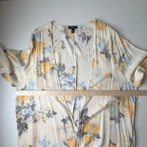 NWT Torrid Georgette Kimono Sz 1X/2X Yellow Floral Lightweight Open Front‎ Flowy thumbnail 8