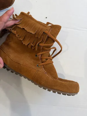 Minnetonka Boots Women’s thumbnail 3