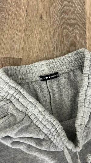 Brandy Melville Sweatpants Grey thumbnail 2