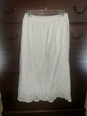 Old navy skirt thumbnail 3