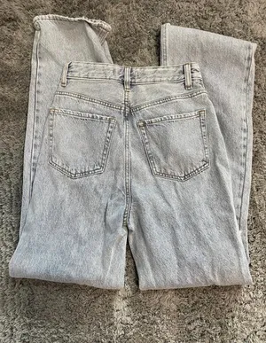 Size 26 Pacsun 90’s Boyfriend Jeans thumbnail 2