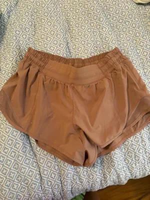 Lululemon Hotty Shorts 2.5" thumbnail 2