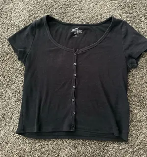 Hollister Black Crop Top Size Medium 0404 thumbnail 1