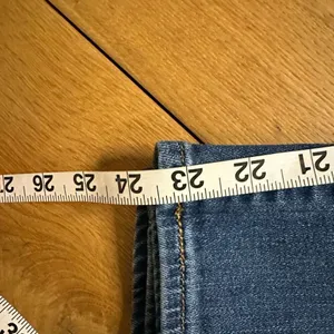Levi’s wedgie straight jeans 28 button fly thumbnail 8