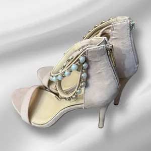 Jessica Simpson Heels‎ with Pearl Accents thumbnail 5