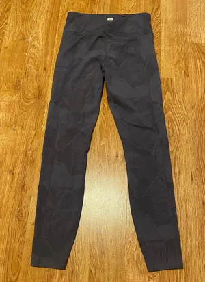 Stride Leggings in Charcoal Mache thumbnail 7